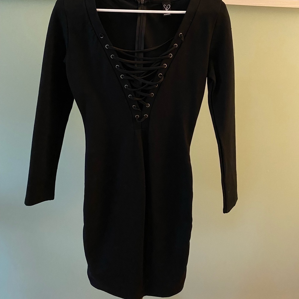 Women’s black long sleeve midi dress with lace up detail